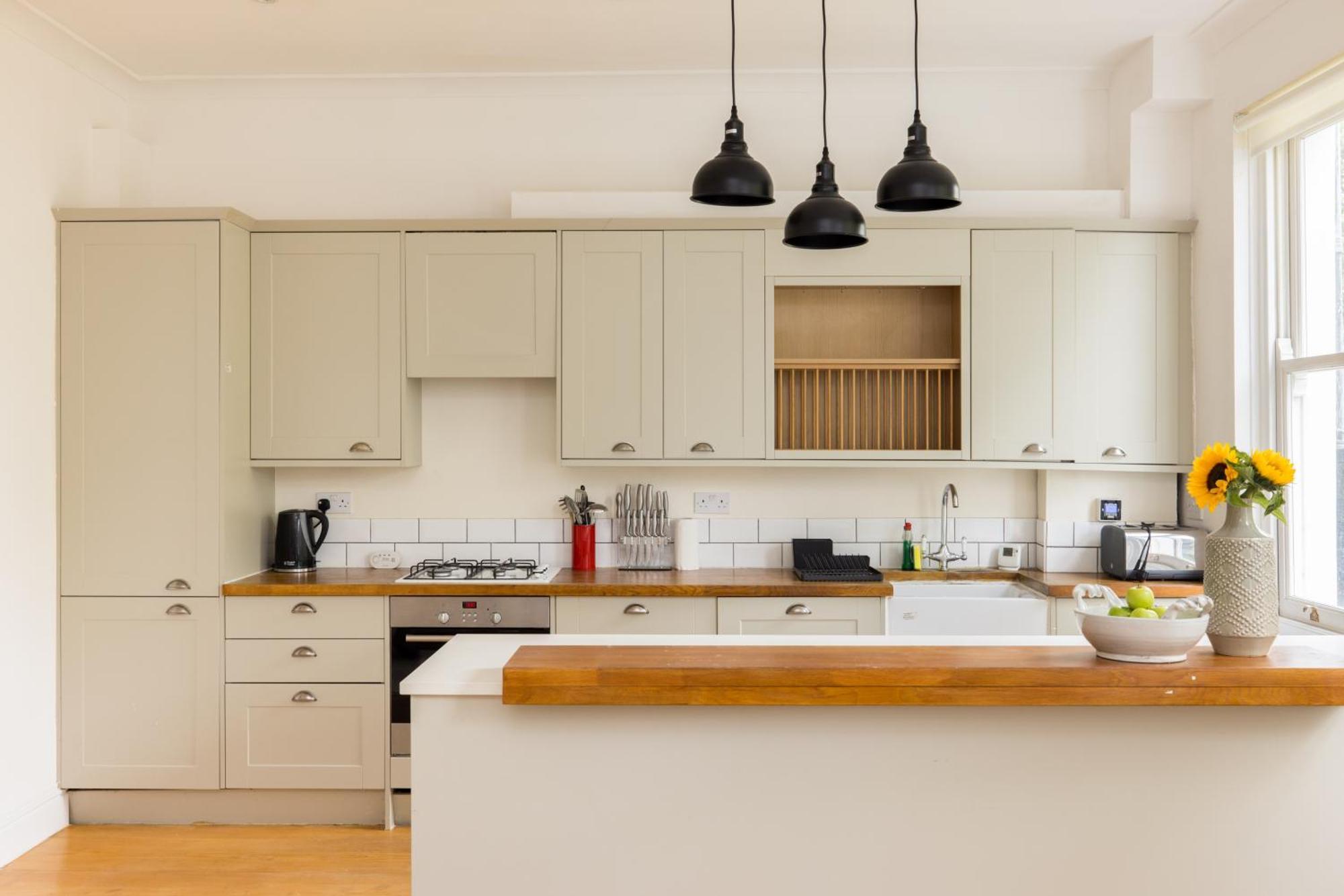 The Philbeach Gardens Place - Lovely 5Bdr Flat With Terrace 런던 외부 사진