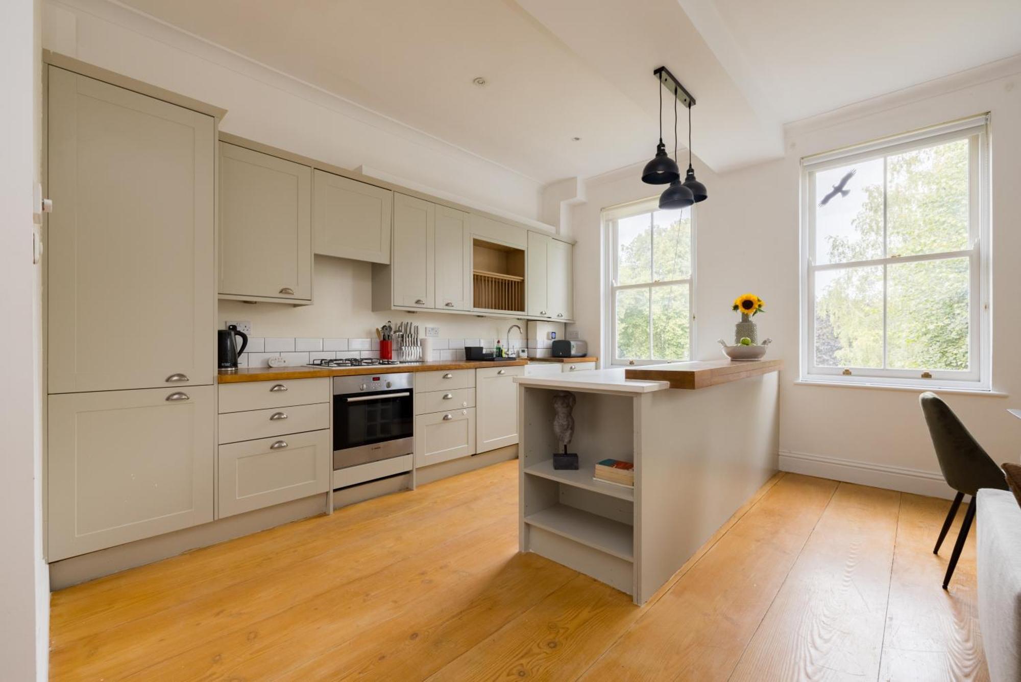The Philbeach Gardens Place - Lovely 5Bdr Flat With Terrace 런던 외부 사진